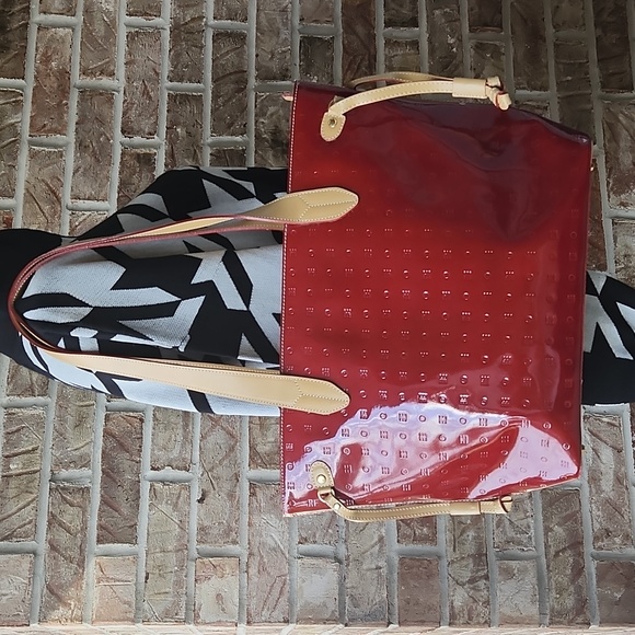 Arcadia Handbags - NWOT Arcadia Red Patent Leather Tote